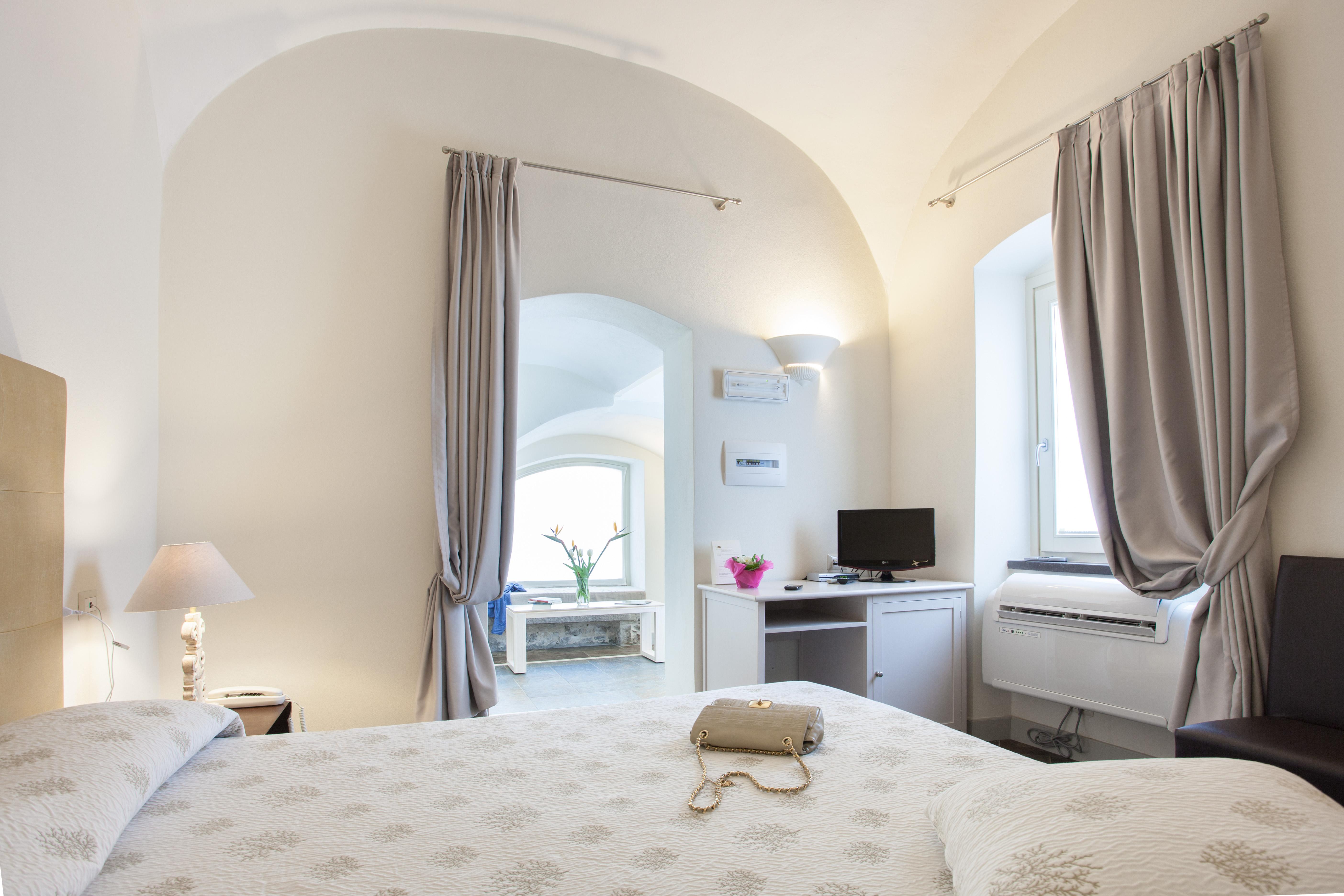Hotel Maison Tresnuraghes ภายนอก รูปภาพ