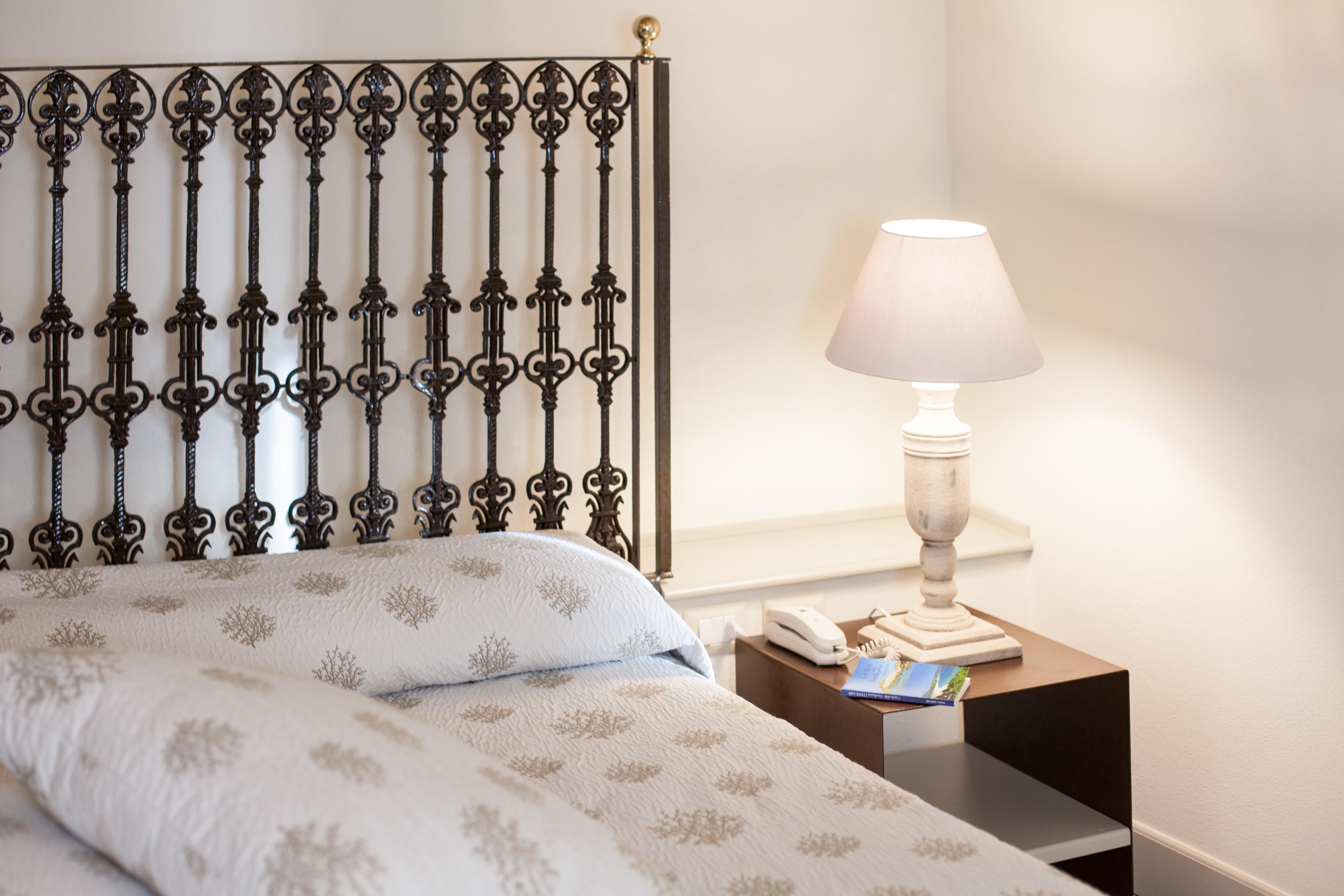 Hotel Maison Tresnuraghes ภายนอก รูปภาพ