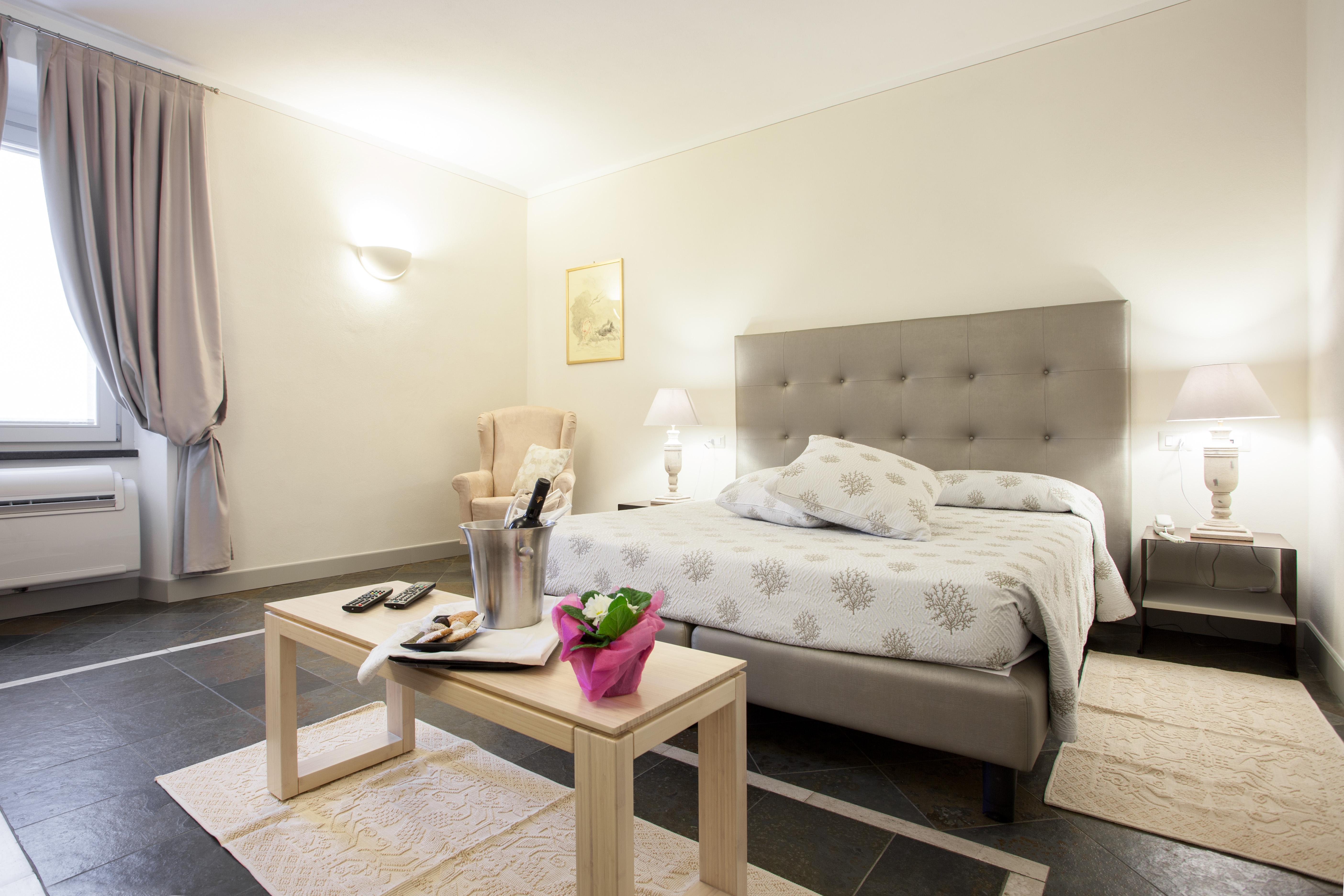Hotel Maison Tresnuraghes ภายนอก รูปภาพ