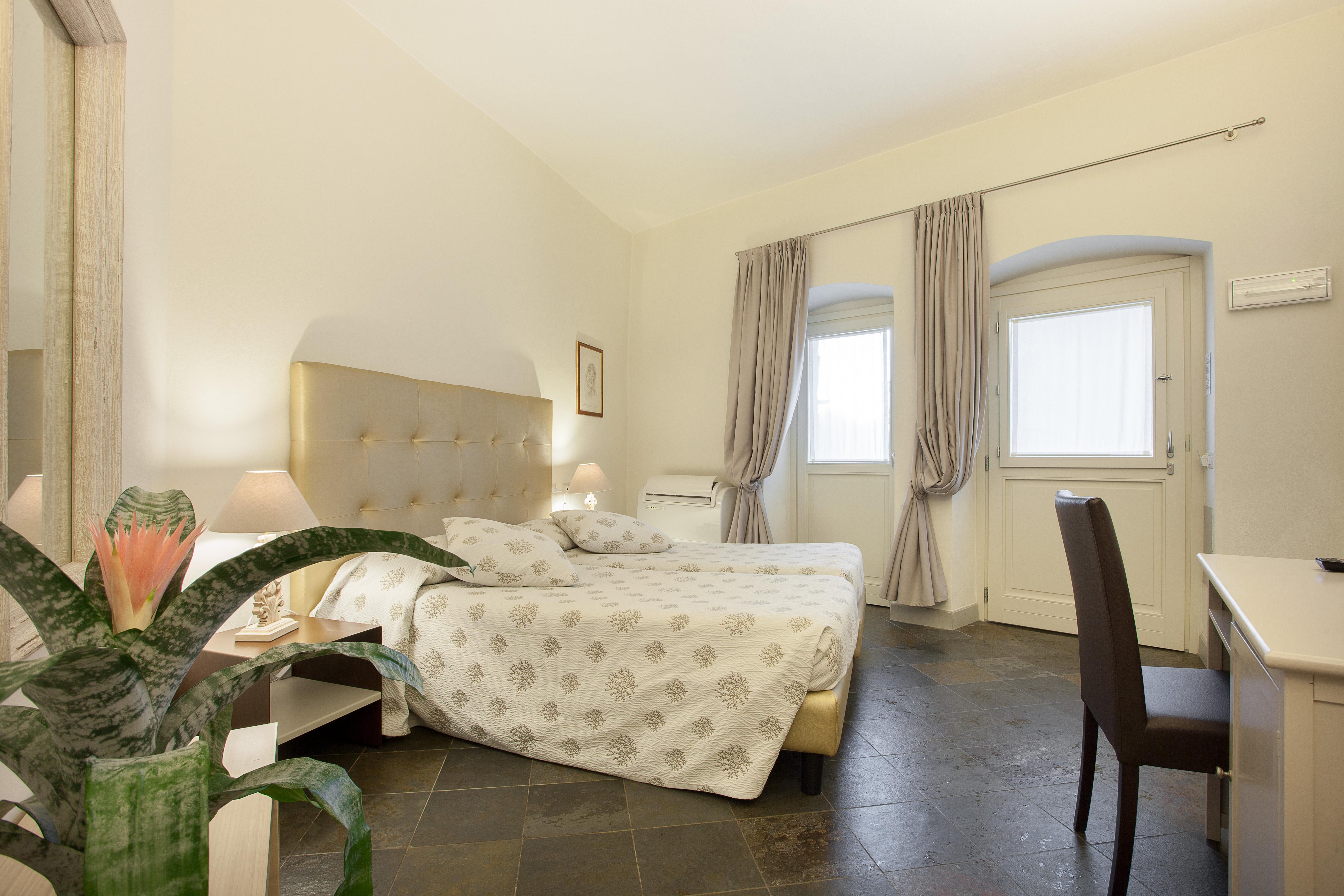 Hotel Maison Tresnuraghes ภายนอก รูปภาพ