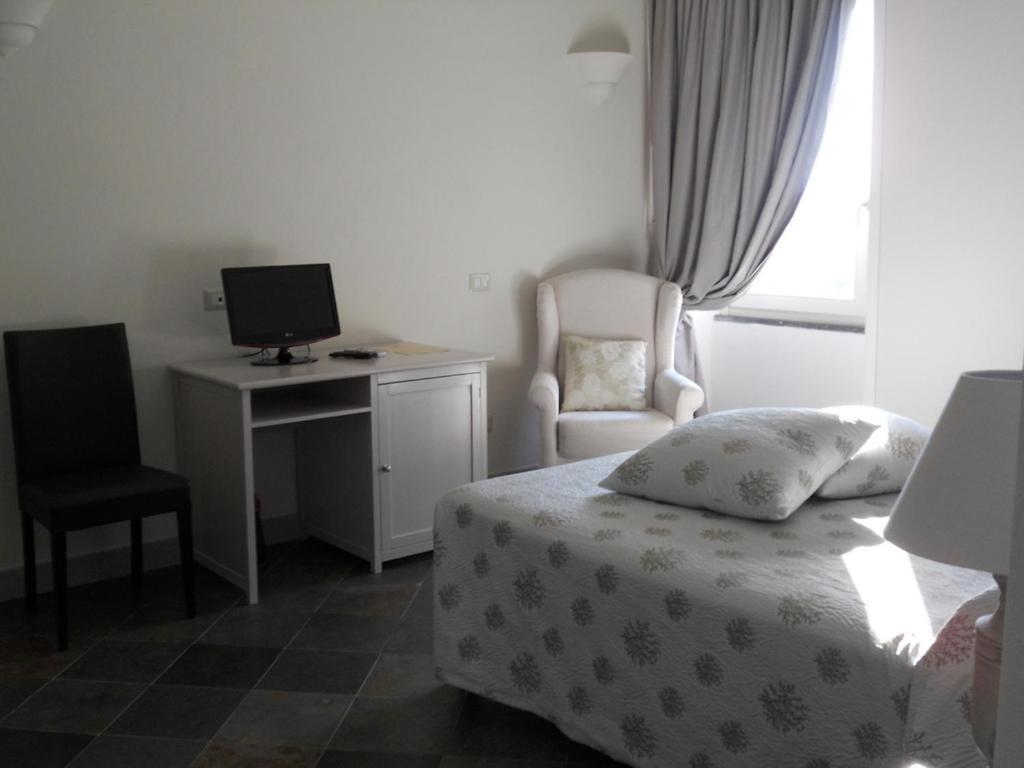 Hotel Maison Tresnuraghes ภายนอก รูปภาพ